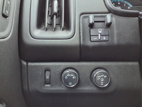 Used 2018 Chevrolet Colorado ZR2 AWD/4WD image 12