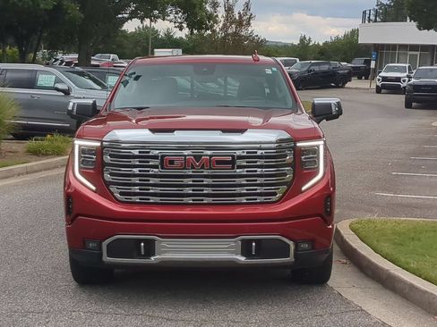 Used 2024 GMC Sierra 1500 Denali w/ Denali Reserve Package AWD/4WD image 3
