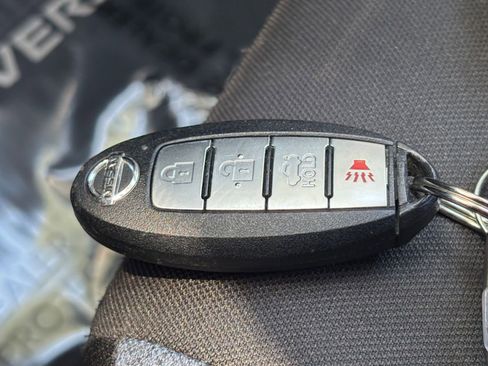Used 2025 Nissan Versa SV FWD image 21