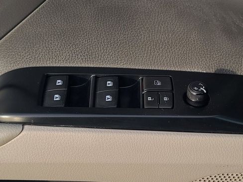 Used 2018 Toyota Camry SE image 26