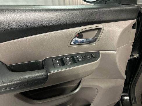 Used 2016 Honda Odyssey SE image 12