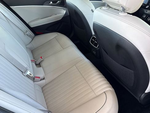 Used 2024 Genesis G70 2.5T w/ Sport Prestige Package RWD image 23