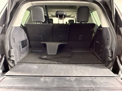 Used 2025 Ford Expedition Platinum AWD/4WD image 35