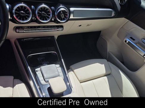 Used 2023 Mercedes-Benz GLB 250 4MATIC image 26