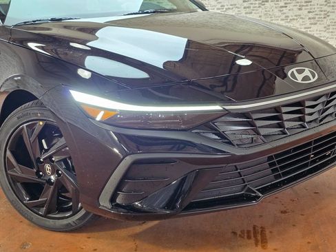 New 2026 Hyundai Elantra Sport FWD image 9