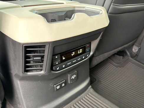 Used 2024 Toyota Sequoia Capstone AWD/4WD image 18