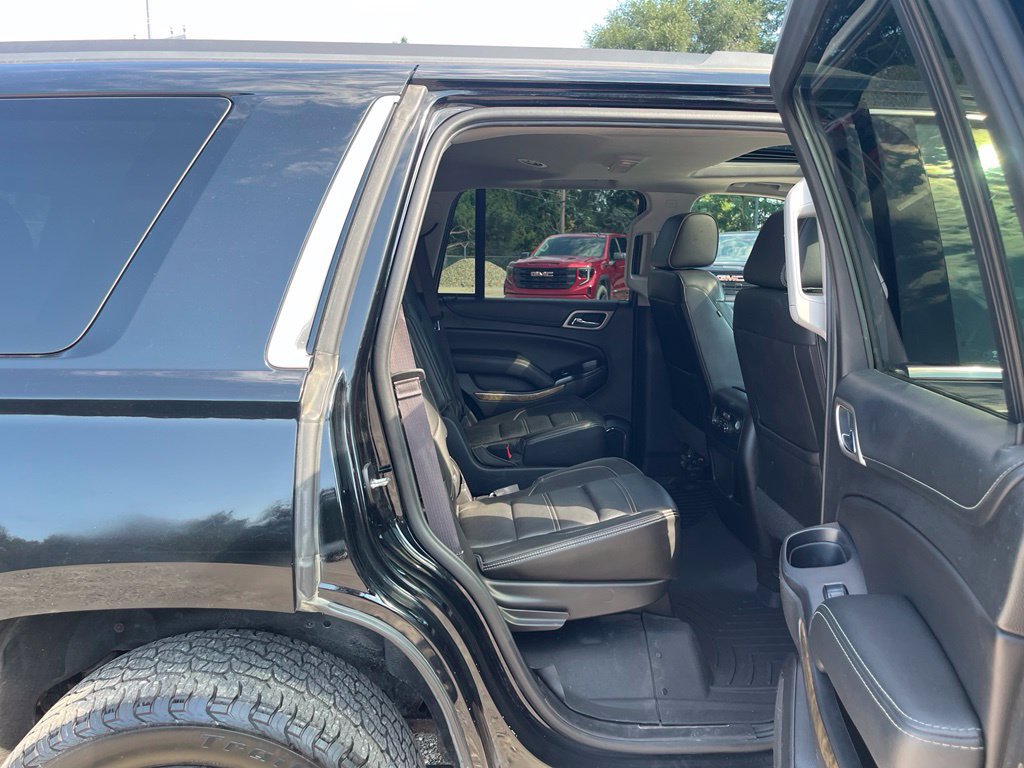 Used 2017 GMC Yukon Denali w/ Enhanced Security Package AWD/4WD image 33