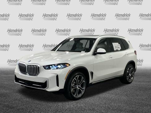 New 2026 BMW X5 sDrive40i image 3