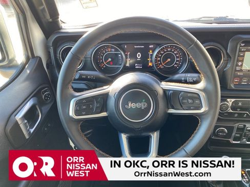 Used 2023 Jeep Gladiator Overland image 22