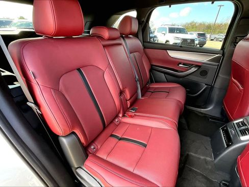 Used 2025 MAZDA CX-70 3.3 Turbo w/ Premium Plus Pkg image 19