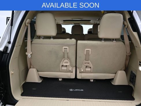 Used 2017 Lexus LX 570 4WD w/ Luxury Package image 40