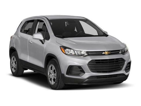 Used 2017 Chevrolet Trax LS FWD image 9