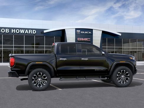 Used 2026 GMC Canyon Denali image 9