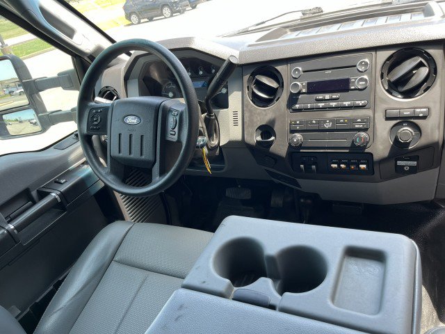 Used 2014 Ford F450 XL w/ Power Equipment Group AWD/4WD image 9