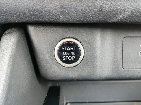 Used 2023 Nissan Rogue SV AWD/4WD image 23