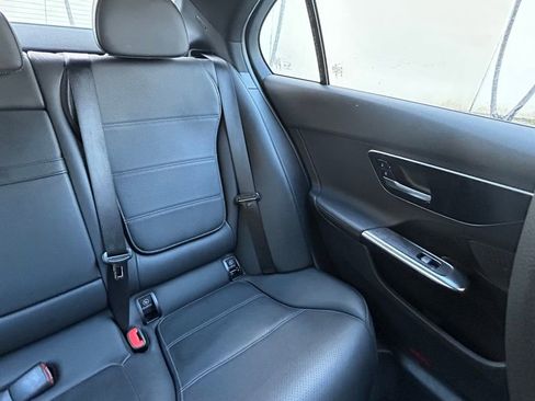 Used 2025 Mercedes-Benz C 300 Sedan image 14
