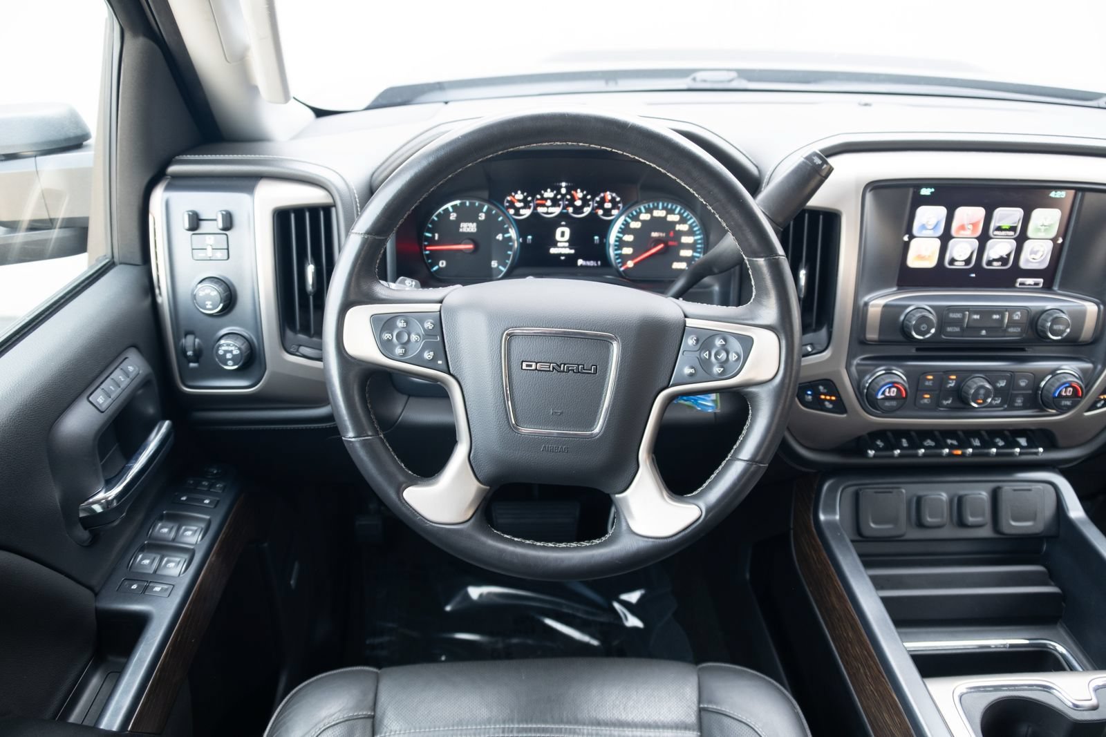 Used 2017 GMC Sierra 3500 Denali AWD/4WD image 2