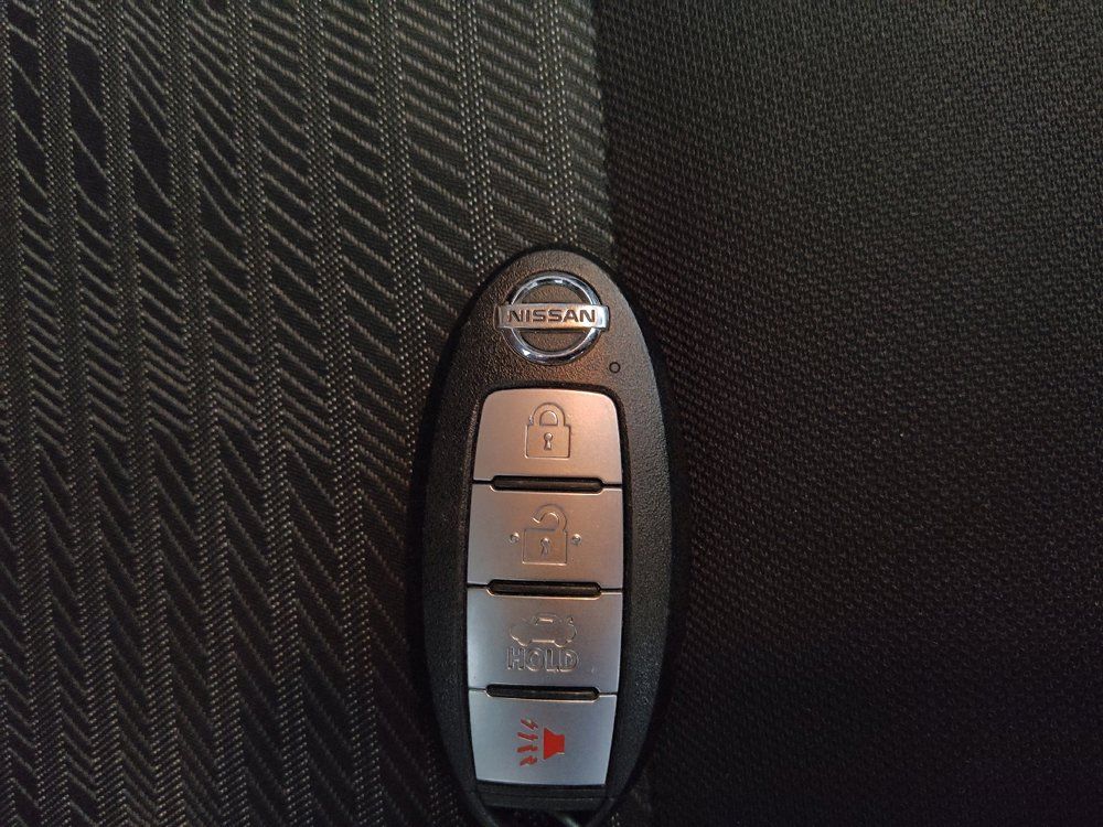 Used 2021 Nissan Versa SV FWD image 32
