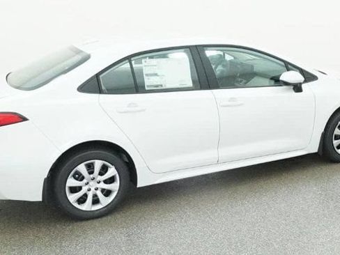 New 2026 Toyota Corolla LE FWD image 9