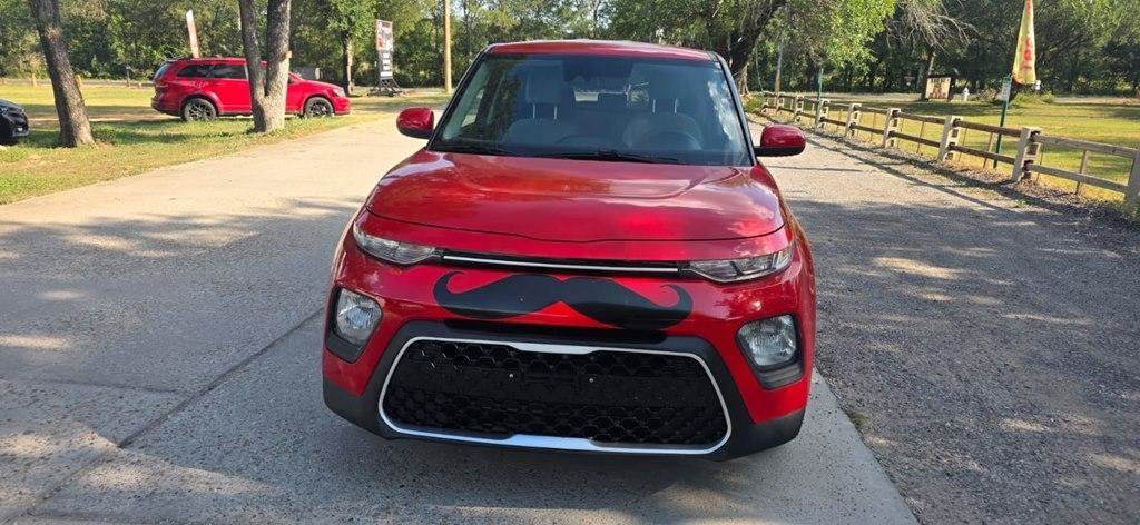 Used 2022 Kia Soul LX w/ Technology Package FWD image 2