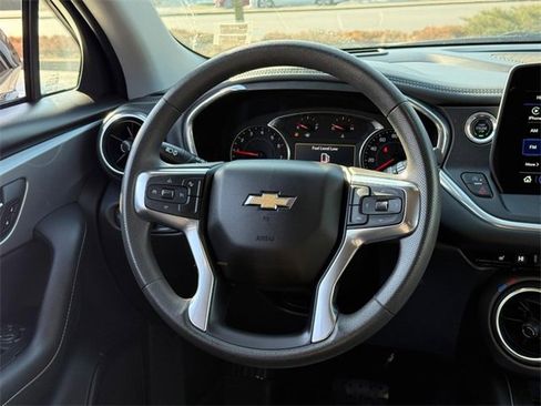 Used 2024 Chevrolet Blazer LT w/ Convenience Package image 12
