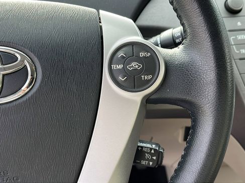 Used 2014 Toyota Prius Four image 15