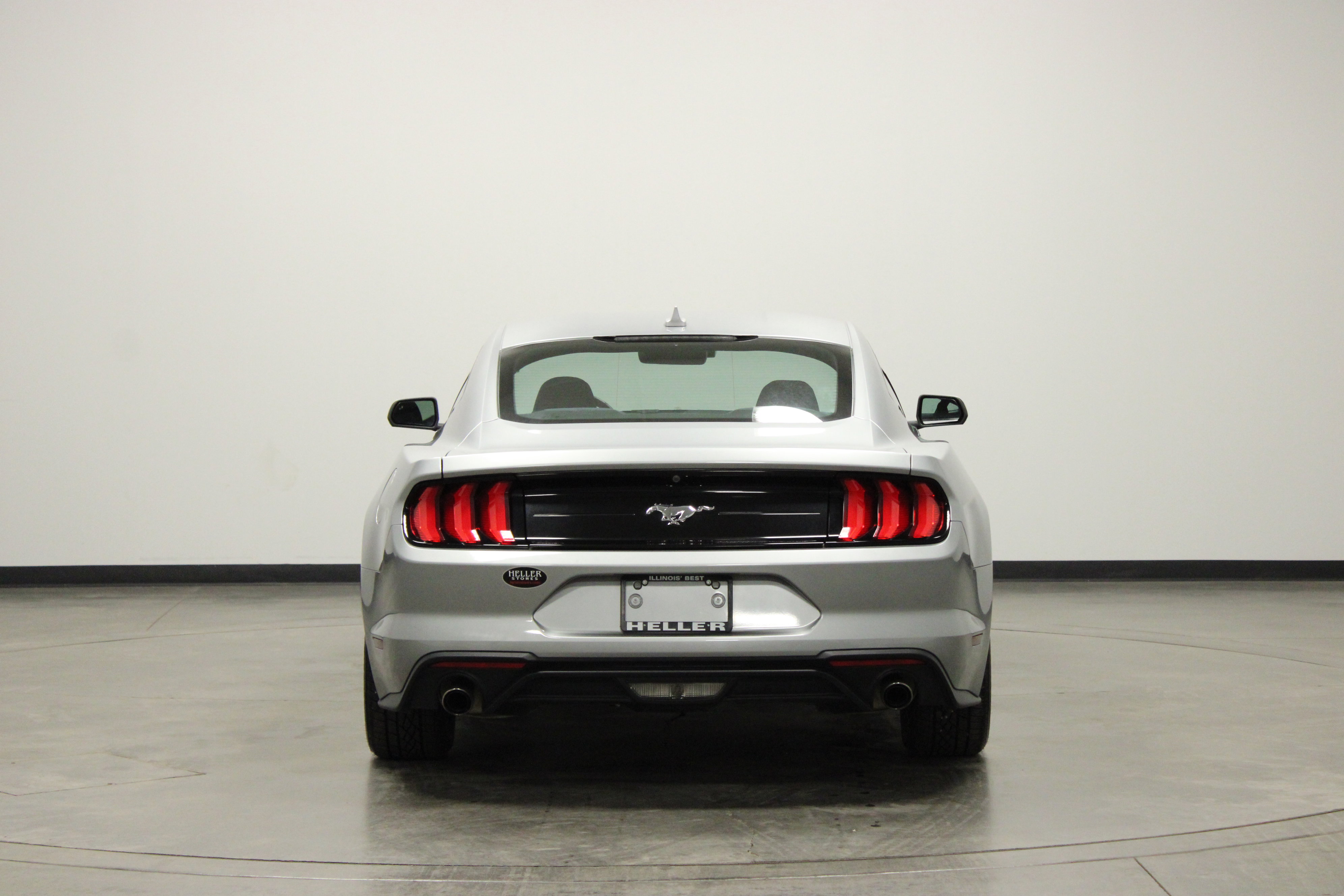 Used 2022 Ford Mustang Coupe RWD image 7