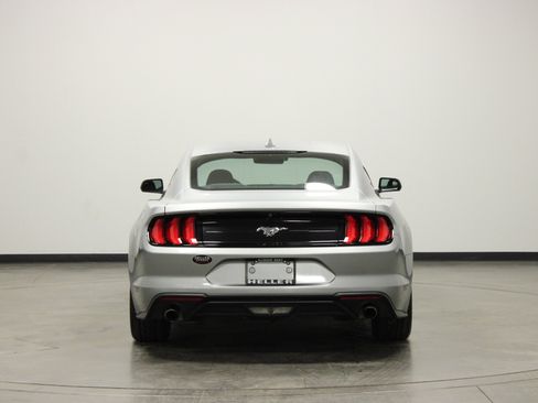Used 2022 Ford Mustang Coupe RWD image 7