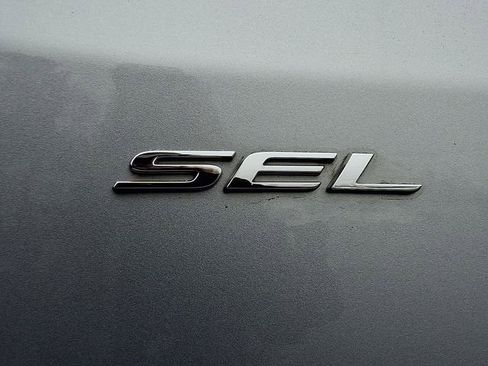 Used 2022 Ford Edge SEL w/ Convenience Package image 31