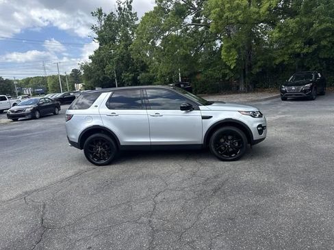 Used 2017 Land Rover Discovery Sport HSE AWD/4WD image 4