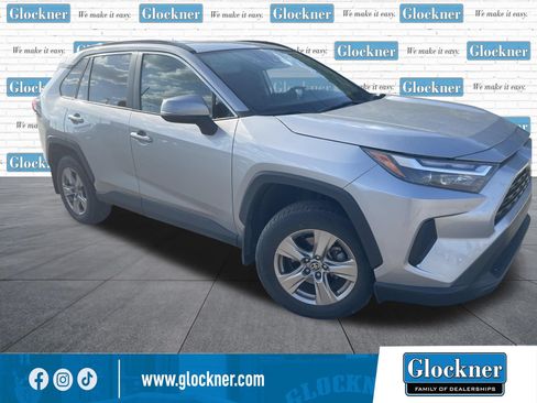 Used 2022 Toyota RAV4 XLE AWD/4WD image 3