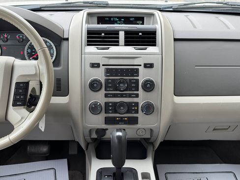 Used 2012 Ford Escape XLT AWD/4WD image 17