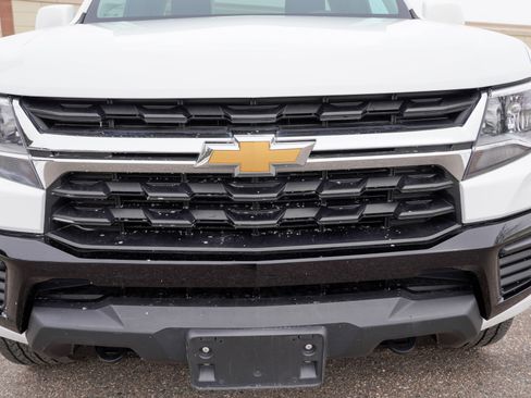 Used 2022 Chevrolet Colorado W/T image 37