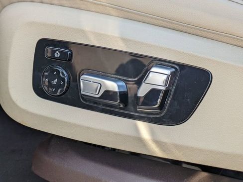 Used 2019 BMW X7 xDrive40i w/ Premium Package image 16