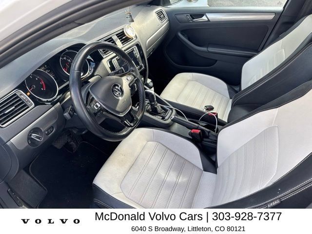 Used 2017 Volkswagen Jetta Sport FWD image 8