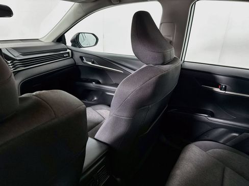 Used 2025 Toyota Camry LE FWD image 19