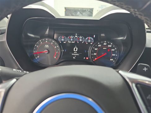 Used 2021 Chevrolet Camaro LT w/ RS Package image 11