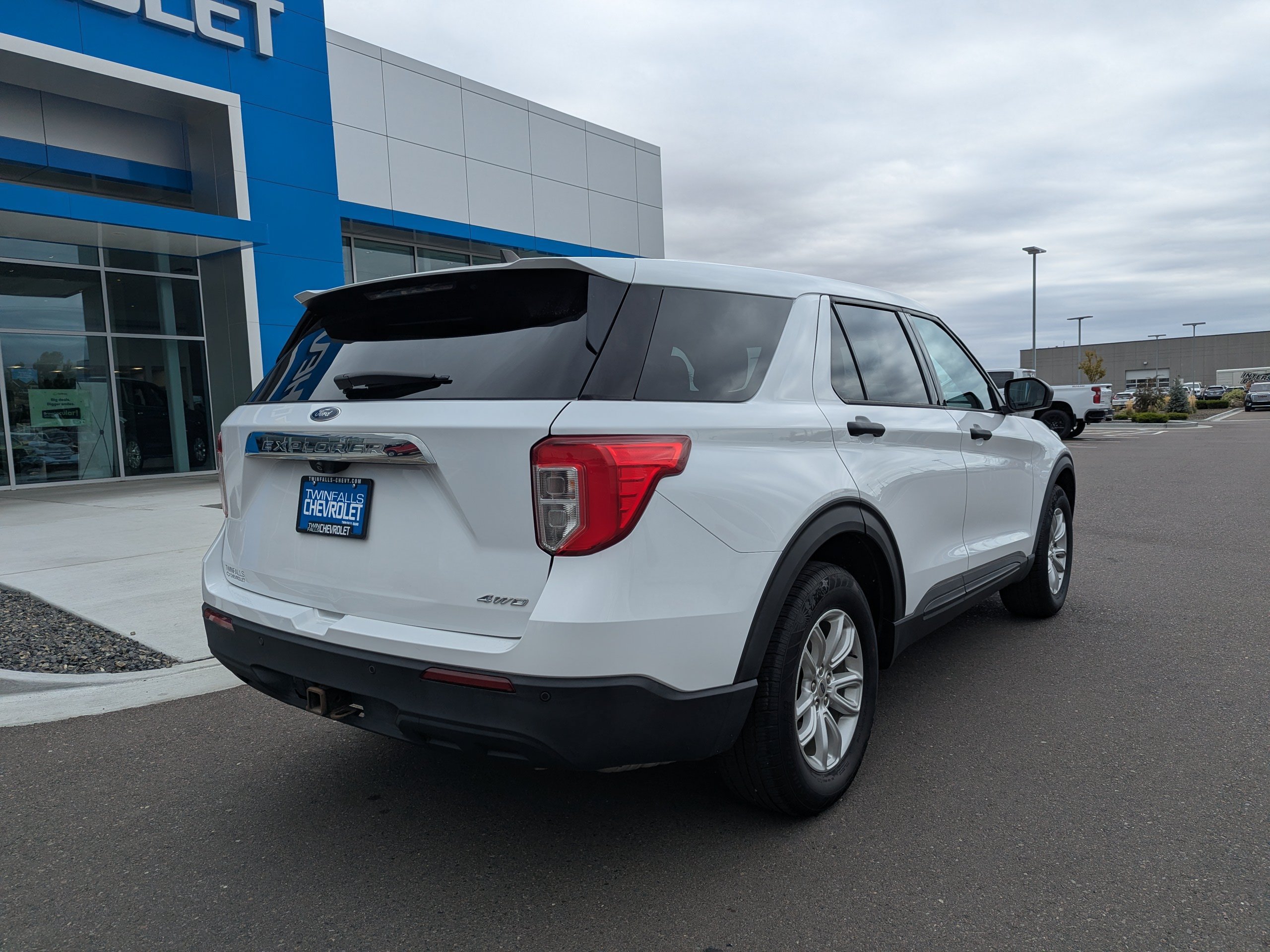 Used 2021 Ford Explorer 4WD w/ Class III Trailer Tow Package image 34