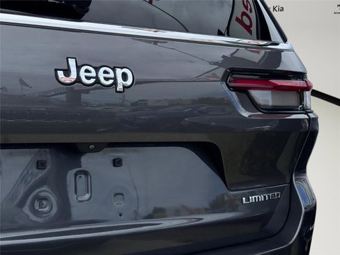 Used 2022 Jeep Grand Cherokee L Limited image 29