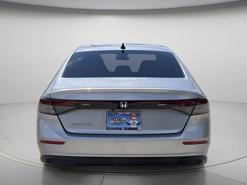 Used 2025 Honda Accord SE image 6