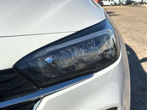 Used 2021 Buick Encore GX Select image 9