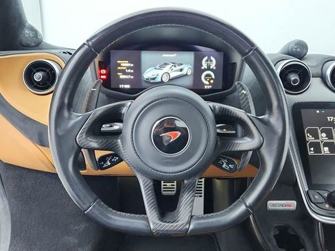 Used 2018 McLaren 570S Spider image 28