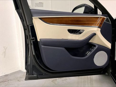 New 2026 Bentley Flying Spur Plug-In Hybrid AWD/4WD image 19