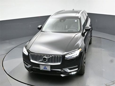 Used 2023 Volvo XC90 B6 Ultimate w/ Protection Package Premier image 47