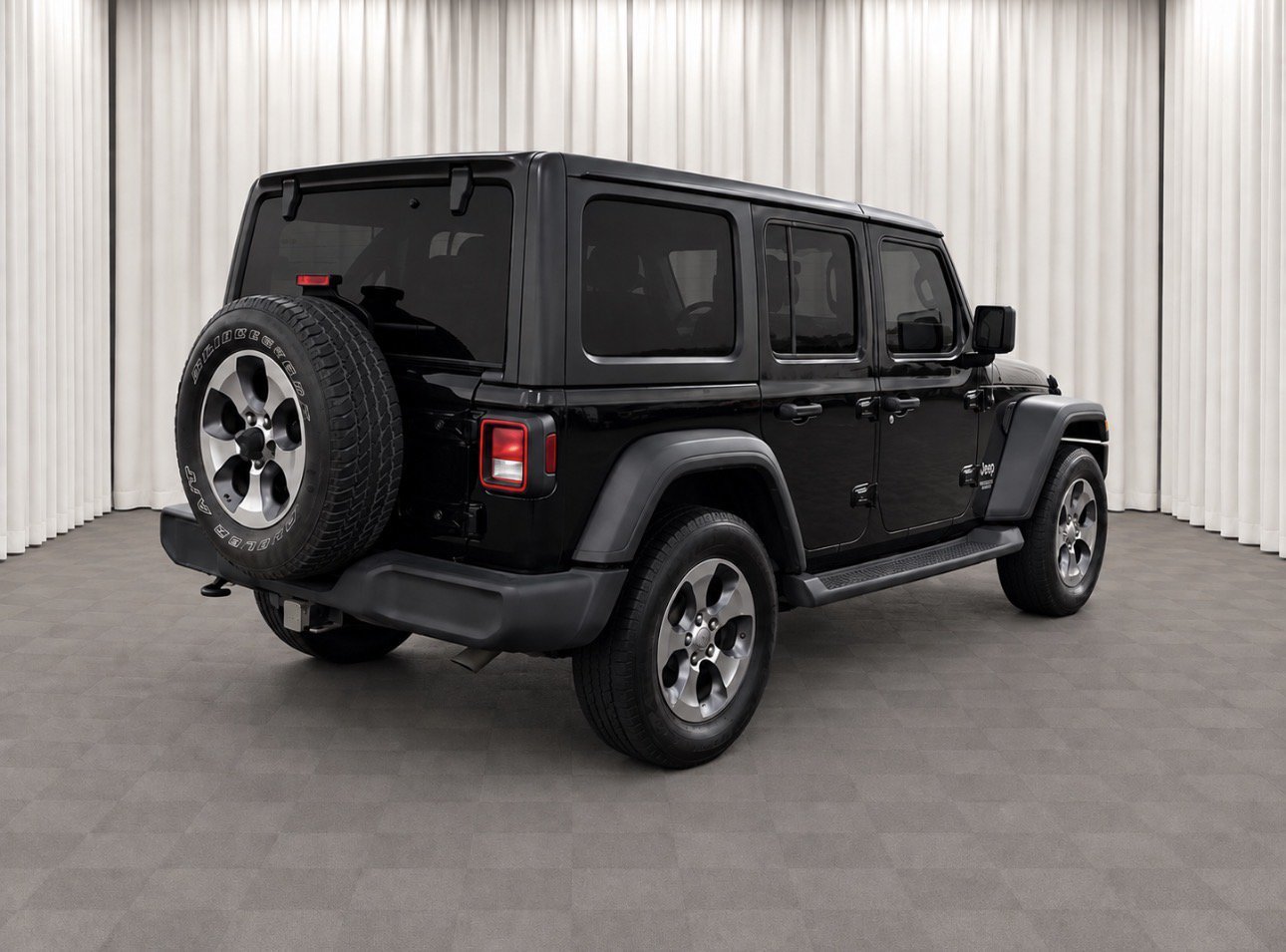 Used 2018 Jeep Wrangler Unlimited Sport S AWD/4WD image 3