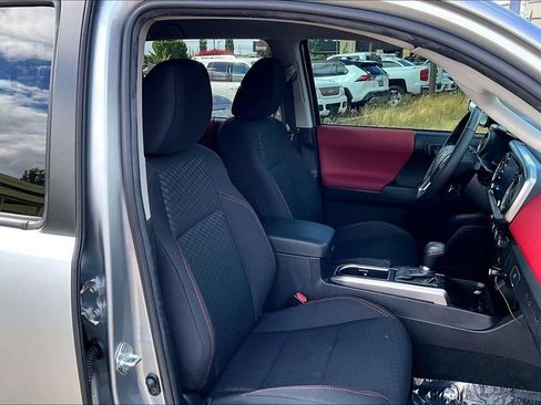 Used 2023 Toyota Tacoma SR5 RWD image 10