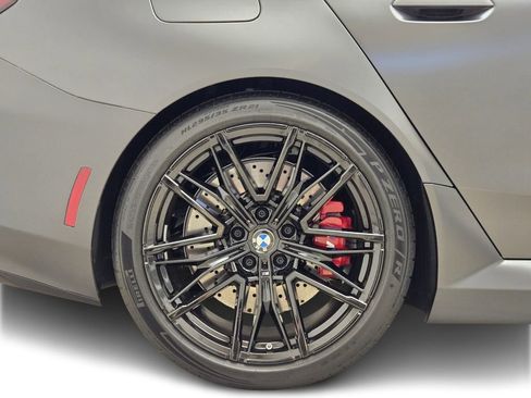 Used 2025 BMW M5 Touring image 8