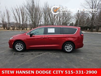 Used 2024 Chrysler Pacifica Touring-L