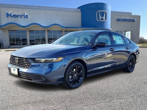 New 2025 Honda Accord SE image 2