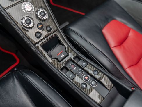 Used 2016 McLaren 650S Spider RWD image 43
